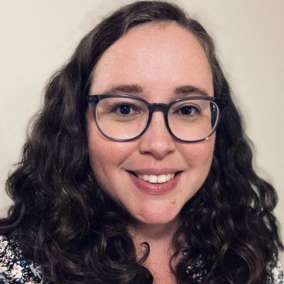 Emma Amador Headshot