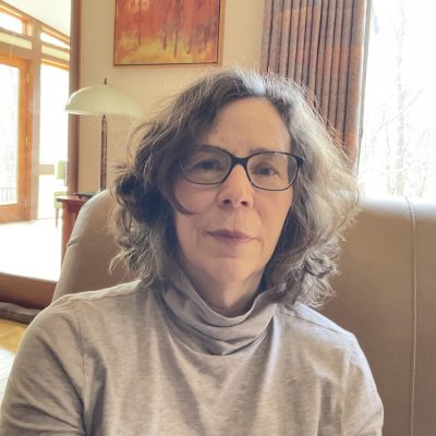 Eleni Coundouriotis headshot